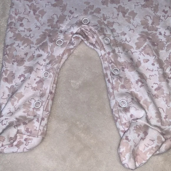 Badgley Mischka Floral Pink/Mauve Footie 0-3M EUC - Picture 5 of 10